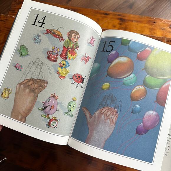 Vintage '98 The Handmade Counting Book ASL American Sign Language Hardcover Book - Picture 7 of 12